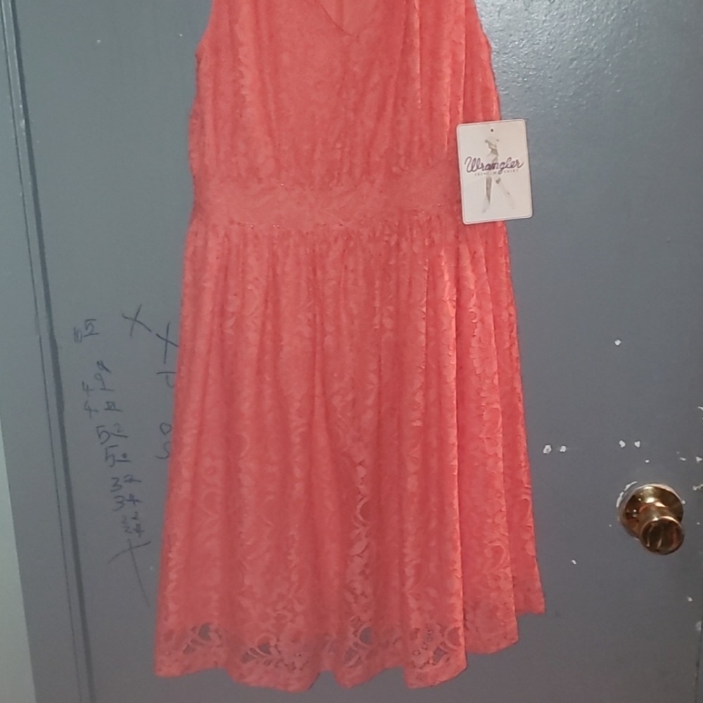 Dress - Picture 2 of 2